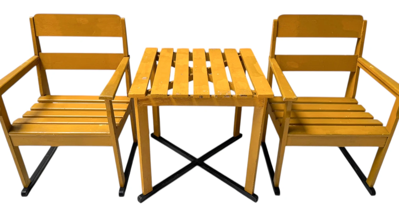 Two Art Deco Modernist Lacquered Beech Armchairs and Table, 1930s